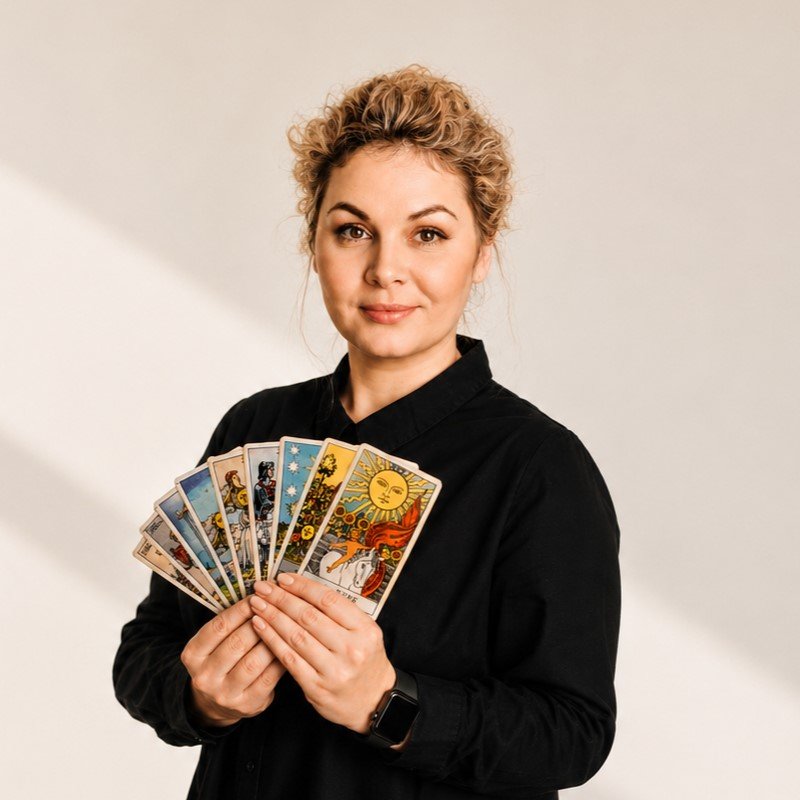 Certified tarot reader – personal tarot card reading online